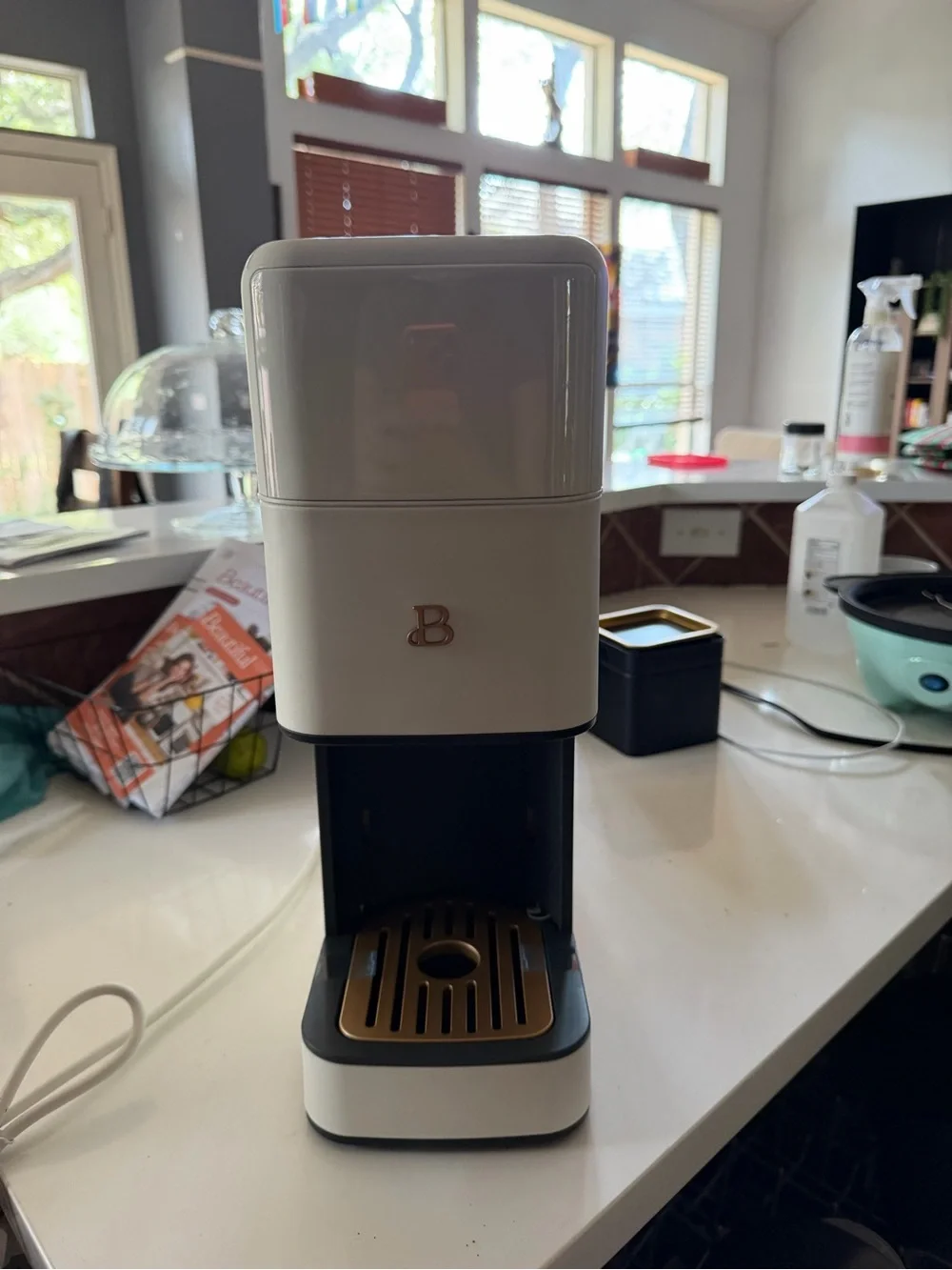 Minimalist Single-Serve Coffee Brewer in Cream and Gold - B Brand